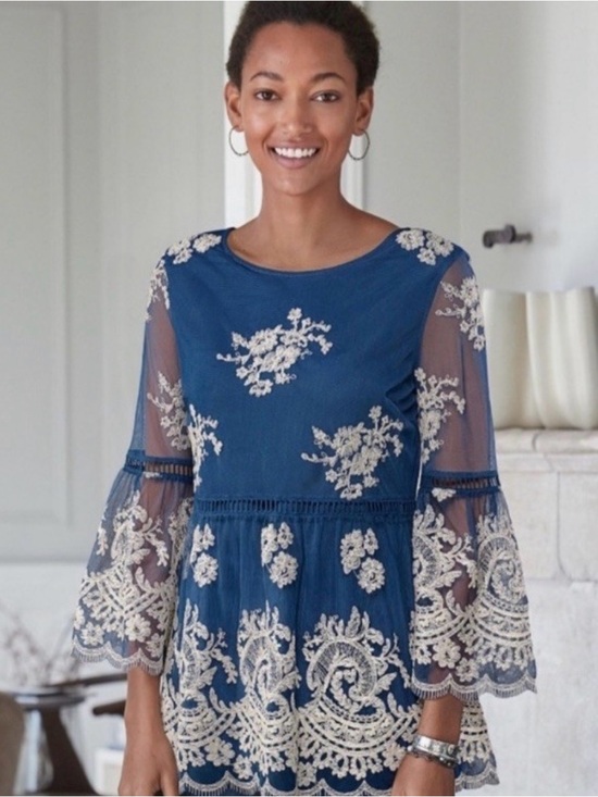 John Mark Tops - John Mark Fleur in Bloom Embroidered Navy Lace Bell-Sleeve Blouse Size Medium